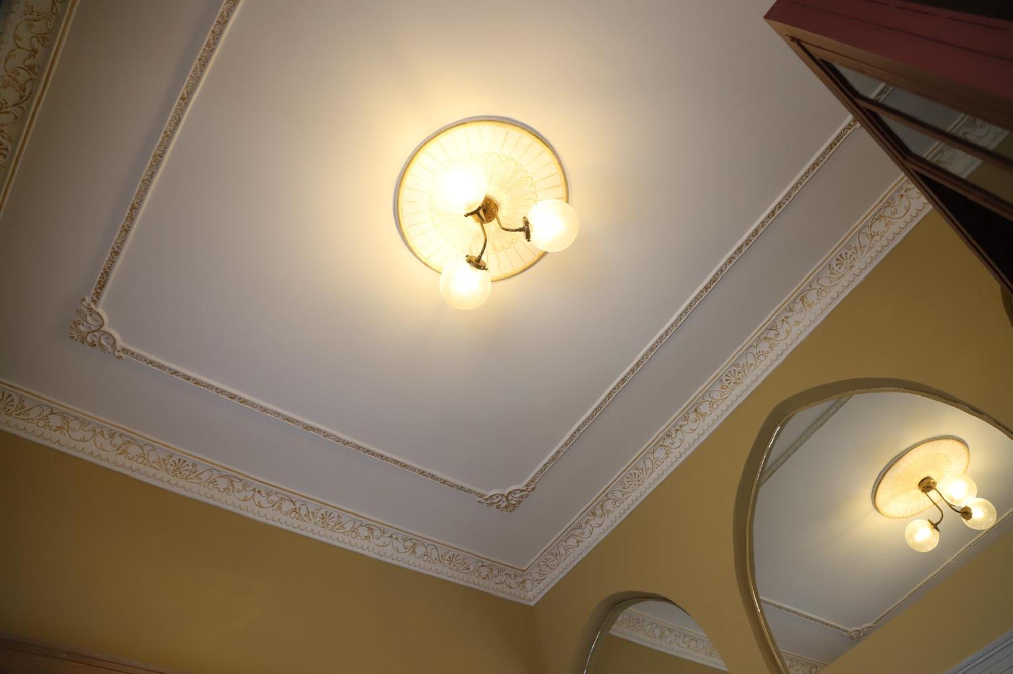 Hotel Lost Gemmayzeh เบรุต ภายนอก รูปภาพ