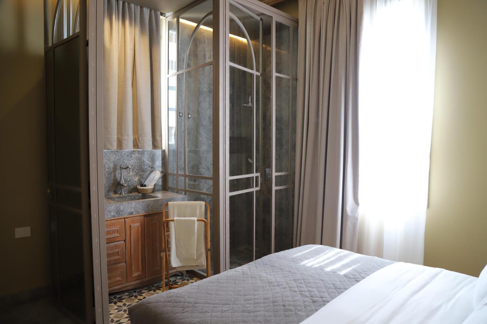 Hotel Lost Gemmayzeh เบรุต ภายนอก รูปภาพ