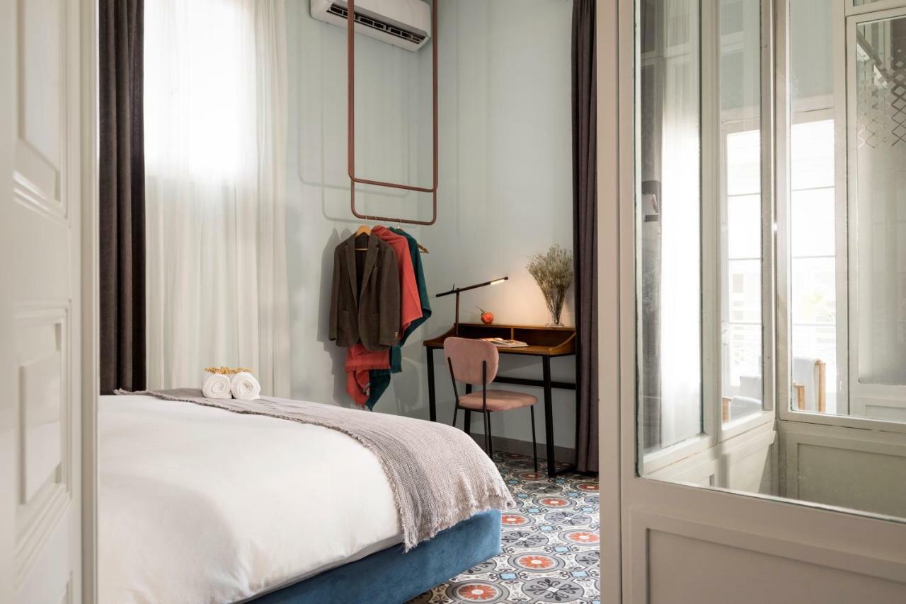 Hotel Lost Gemmayzeh เบรุต ภายนอก รูปภาพ